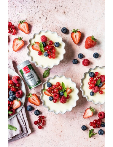 Spice shaker Tonka bean